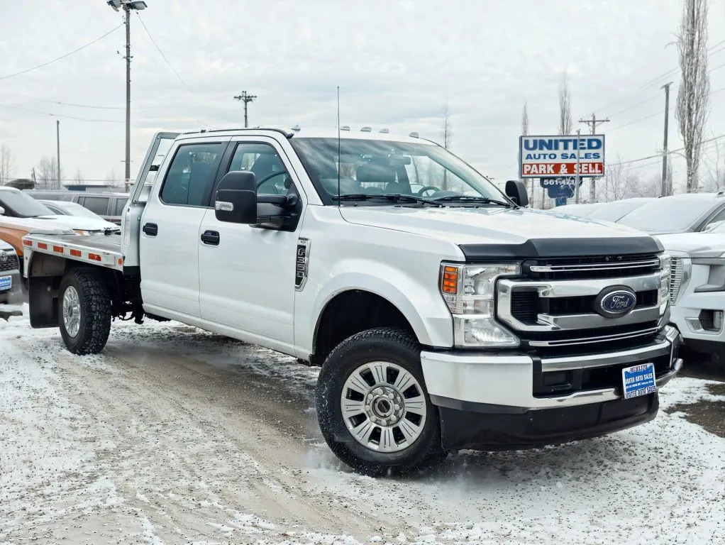 2022 Ford F350 Super Duty Crew Cab & Chassis XLT Cab & Chassis 4D for sale in Anchorage, AK
