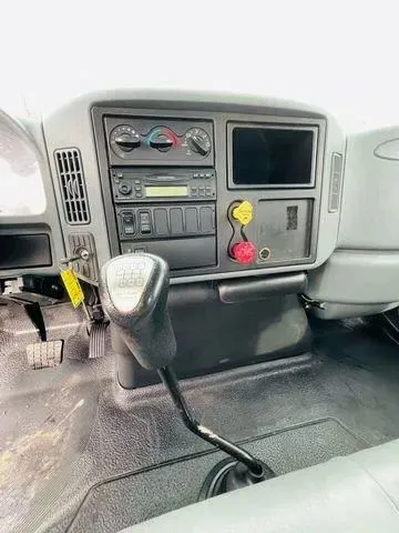 International 7300 photo 36
