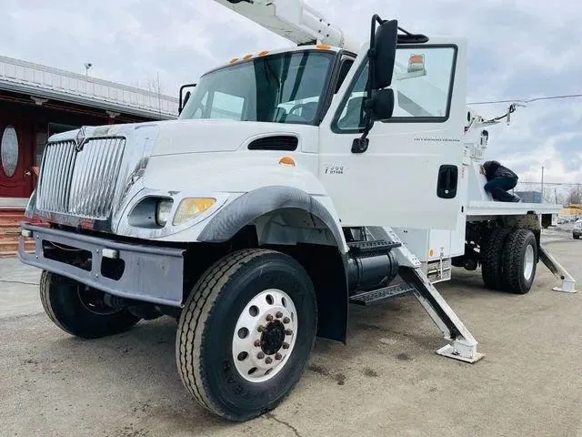 International 7300 photo 14