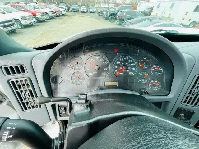 International 7300 photo 37