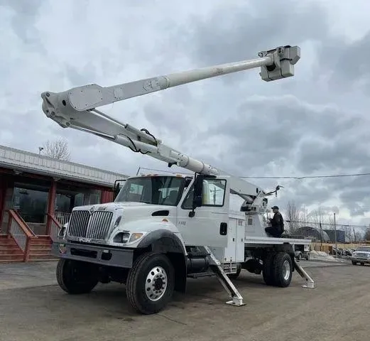 International 7300 photo 3
