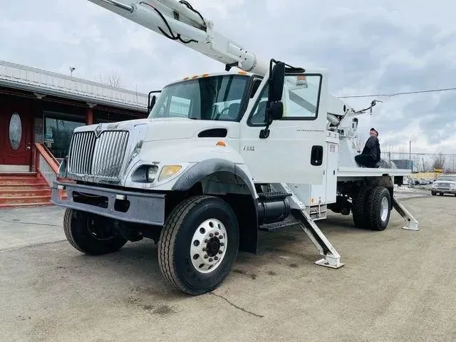 International 7300 photo 13
