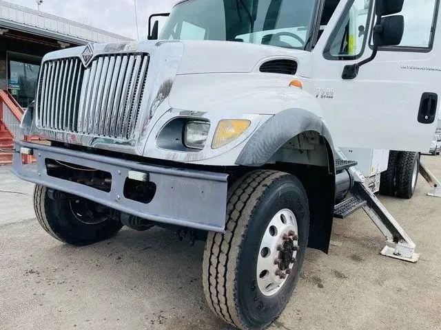 International 7300 photo 15