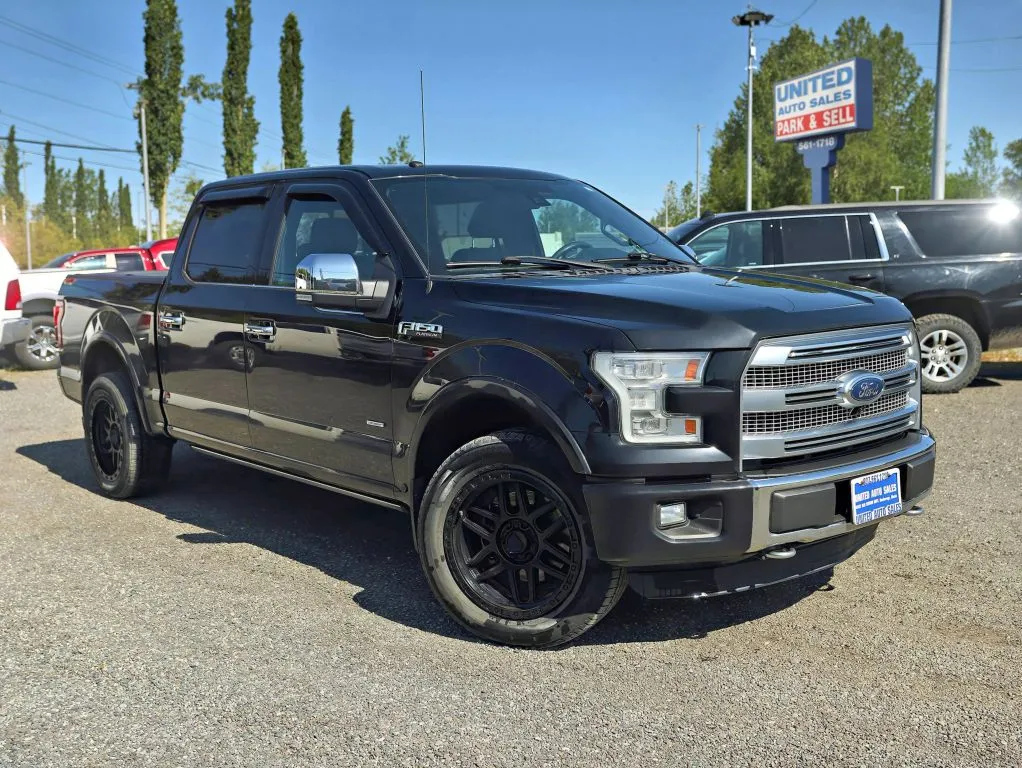 2016 Ford F-150 SuperCrew Cab Platinum Pickup 4D 5 1/2 ft