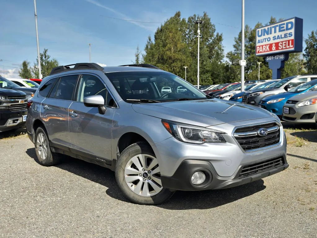 2018 Subaru Outback 2.5i Premium Wagon 4D