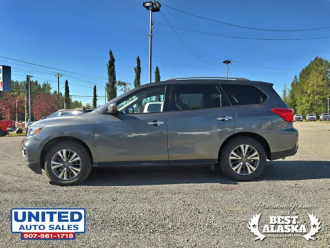 More photos of 2019 Nissan Pathfinder SL Sport Utility 4D at United Auto Sales, AK