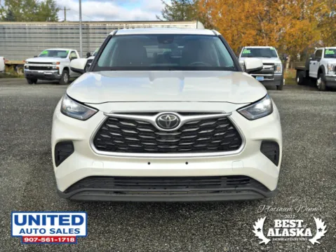 Another view of 2020 Toyota Highlander LE Sport Utility 4D for sale in Anchorage, AK at United Auto Sales