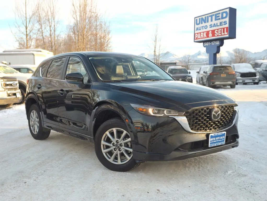 2024 Mazda CX-5 S Select Package's photo