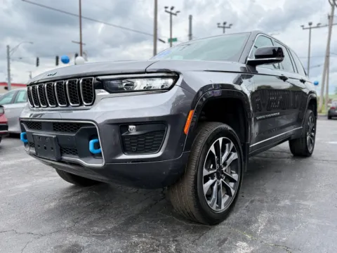 More photos of 2022 JEEP GRAND CHEROKEE OVERLAND 4XE at Pro Auto Finance Highland, IN