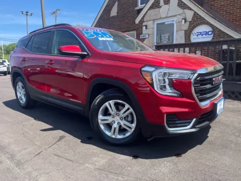 Red 2024 GMC TERRAIN SLE for sale in Highland, IN