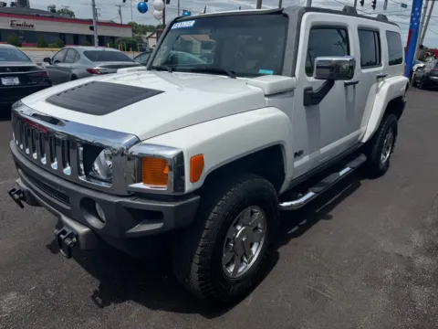 More photos of 2006 HUMMER H3 BASE at Pro Auto Finance Highland, IN