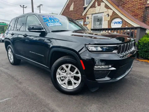 Black 2023 JEEP GRAND CHEROKEE LIMITED for sale in Highland, IN