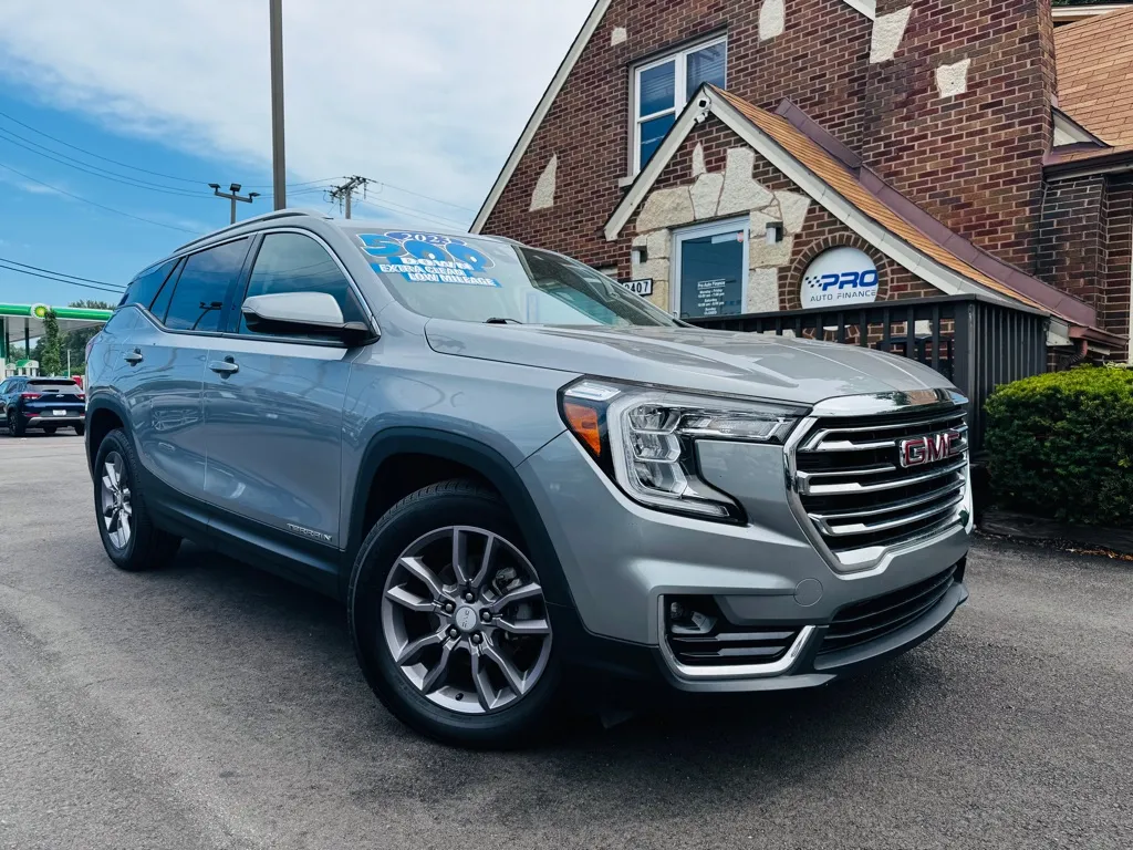 Gray 2023 GMC TERRAIN SLT for sale in Highland, IN