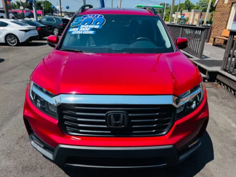More photos of 2023 HONDA RIDGELINE RTL at Pro Auto Finance Highland, IN