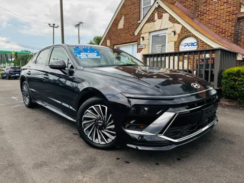 Blue 2025 HYUNDAI SONATA HYBRID SEL for sale in Highland, IN