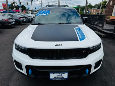 More photos of 2022 JEEP GRAND CHEROKEE TRAILHAWK 4XE at Pro Auto Finance Highland, IN