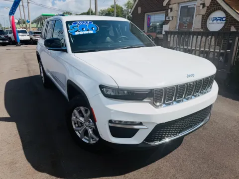 Photos of 2023 JEEP GRAND CHEROKEE LIMITED for sale in Highland, IN at Pro Auto Finance Highland