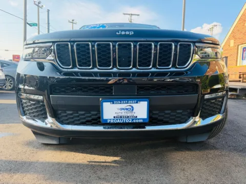 Another view of 2023 JEEP GRAND CHEROKEE LIMITED for sale in Highland, IN at Pro Auto Finance Highland