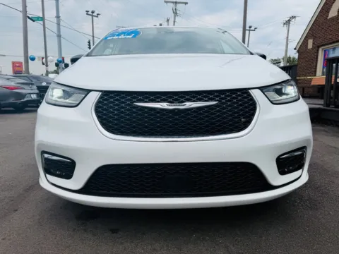 Another view of 2024 CHRYSLER PACIFICA TOURING L for sale in Highland, IN at Pro Auto Finance Highland