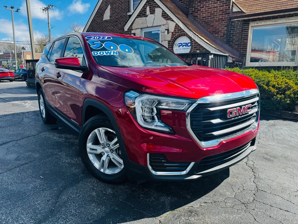 Red 2024 GMC TERRAIN SLE for sale in Highland, IN