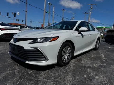 More photos of 2022 TOYOTA CAMRY HYBRID LE at Pro Auto Finance Highland, IN