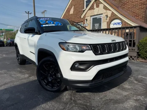 White 2024 JEEP COMPASS LATITUDE for sale in Highland, IN