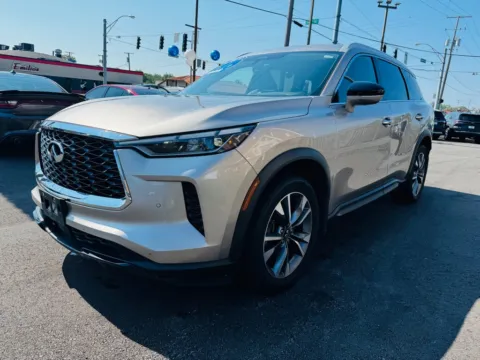 More photos of 2023 INFINITI QX60 LUXE at Pro Auto Finance Highland, IN