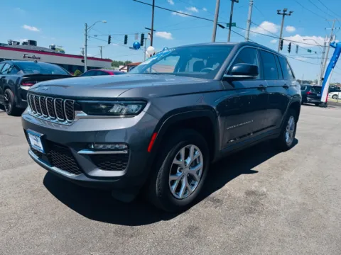 More photos of 2023 JEEP GRAND CHEROKEE LIMITED at Pro Auto Finance Highland, IN
