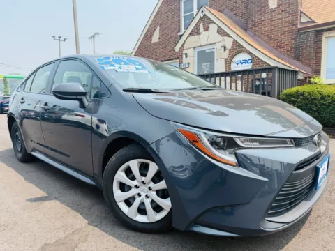 Black 2023 TOYOTA COROLLA LE for sale in Highland, IN