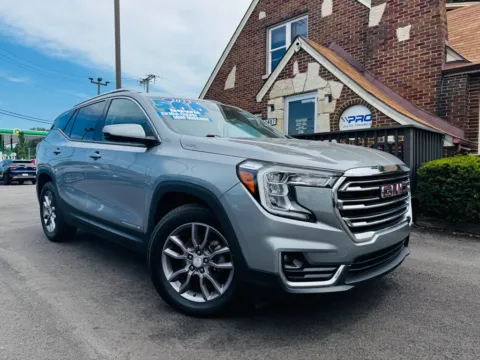 Gray 2023 GMC TERRAIN SLT for sale in Highland, IN