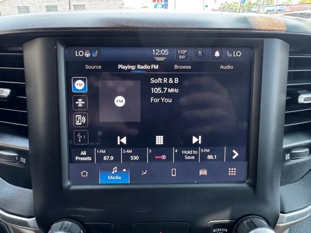 2022 RAM Ram 1500 Pickup Laramie - Photo 20