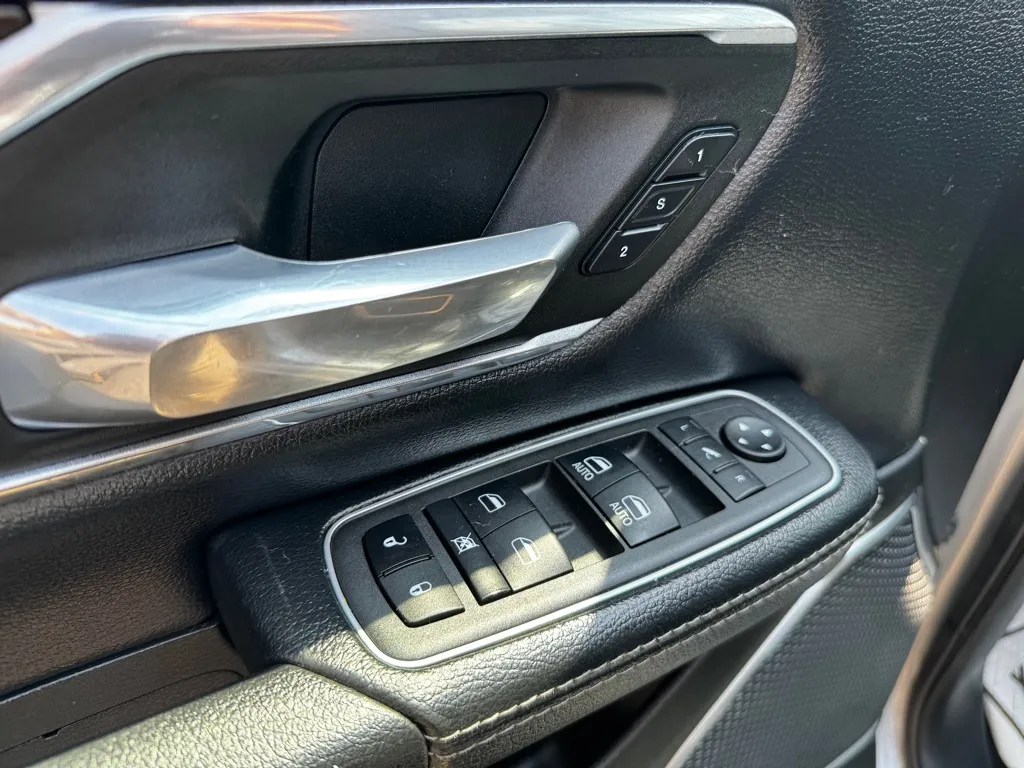 2022 RAM Ram 1500 Pickup Laramie - Photo 13
