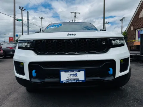 Another view of 2022 JEEP GRAND CHEROKEE TRAILHAWK 4XE for sale in Highland, IN at Pro Auto Finance Highland