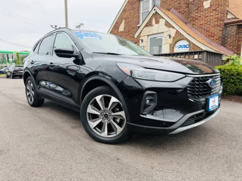 Black 2024 FORD ESCAPE PLATINUM for sale in Highland, IN