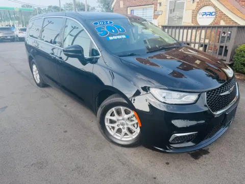 Photos of 2024 CHRYSLER PACIFICA TOURING L for sale in Highland, IN at Pro Auto Finance Highland