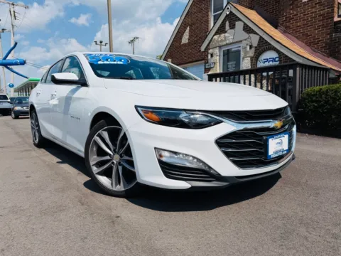 White 2023 CHEVROLET MALIBU LT for sale in Highland, IN