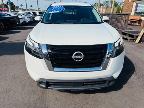 More photos of 2024 NISSAN PATHFINDER SV at Pro Auto Finance Highland, IN