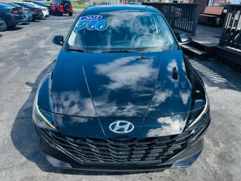 More photos of 2023 HYUNDAI ELANTRA SEL at Pro Auto Finance Highland, IN