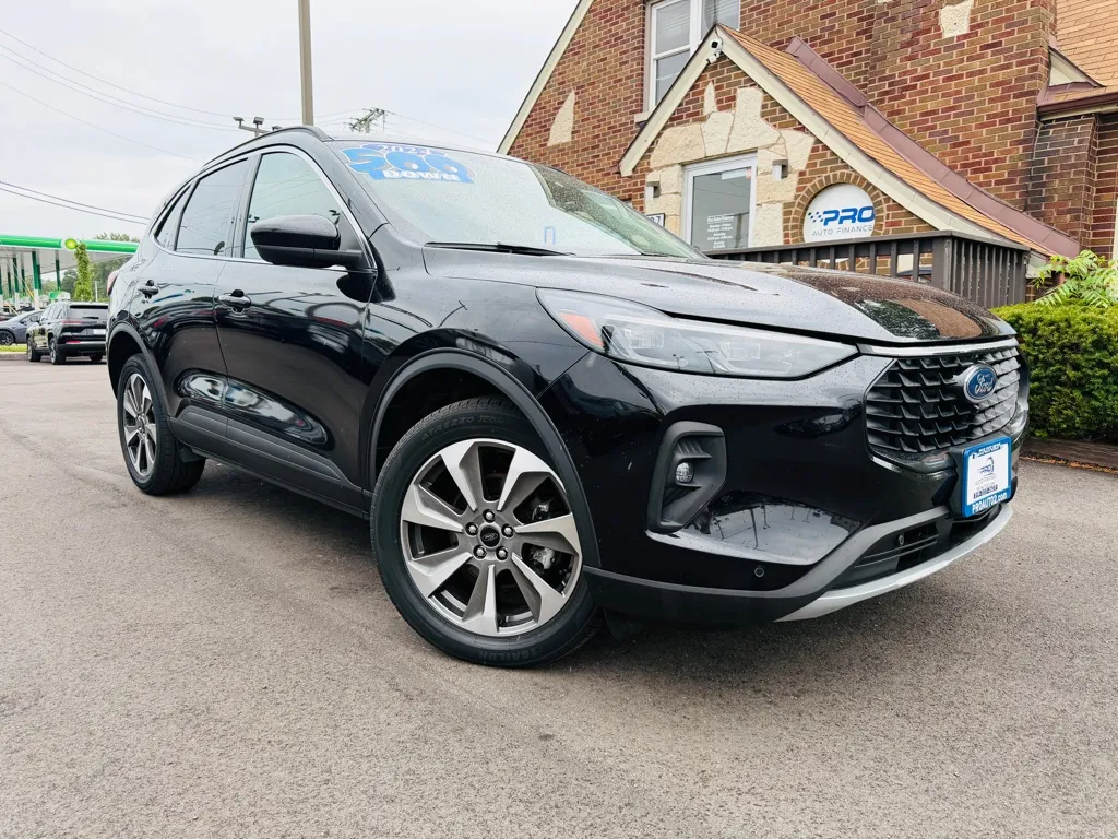 Black 2024 FORD ESCAPE PLATINUM for sale in Highland, IN
