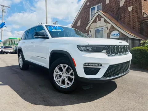 White 2023 JEEP GRAND CHEROKEE LIMITED for sale in Highland, IN