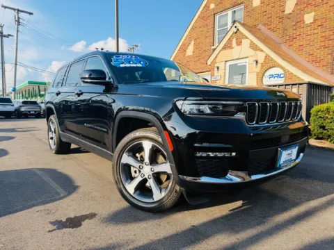 Black 2023 JEEP GRAND CHEROKEE LIMITED for sale in Highland, IN