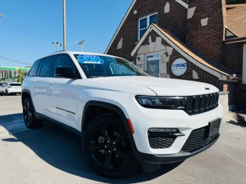 White 2023 JEEP GRAND CHEROKEE LIMITED for sale in Highland, IN