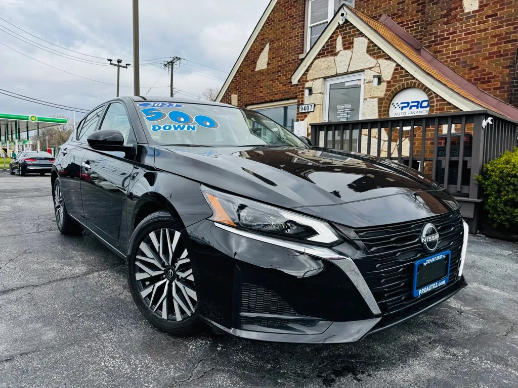 Black 2023 NISSAN ALTIMA 2.5 SV for sale in Highland, IN