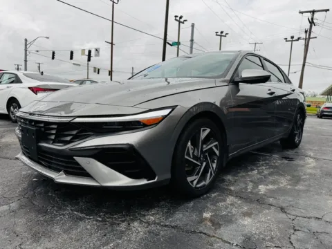 More photos of 2024 HYUNDAI ELANTRA LIMITED at Pro Auto Finance Highland, IN