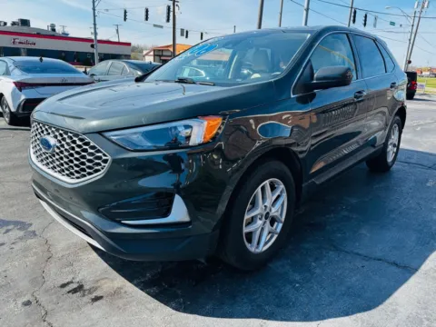 More photos of 2023 FORD EDGE SEL at Pro Auto Finance Highland, IN