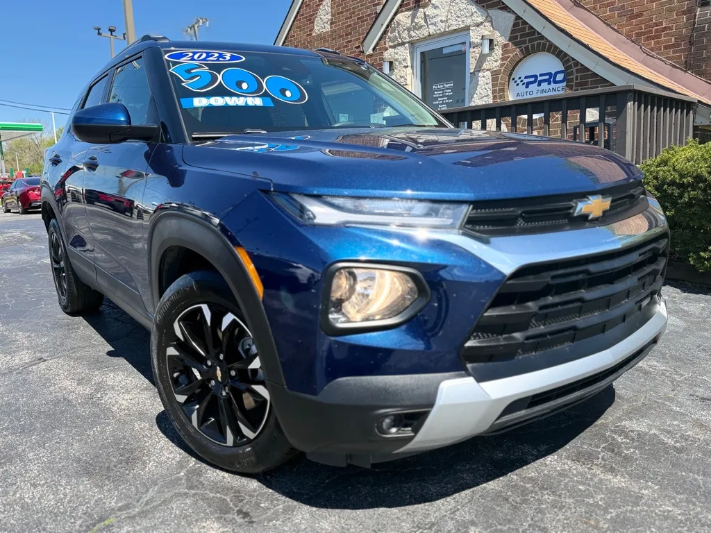 Blue 2023 CHEVROLET TRAILBLAZER LT for sale in Highland, IN