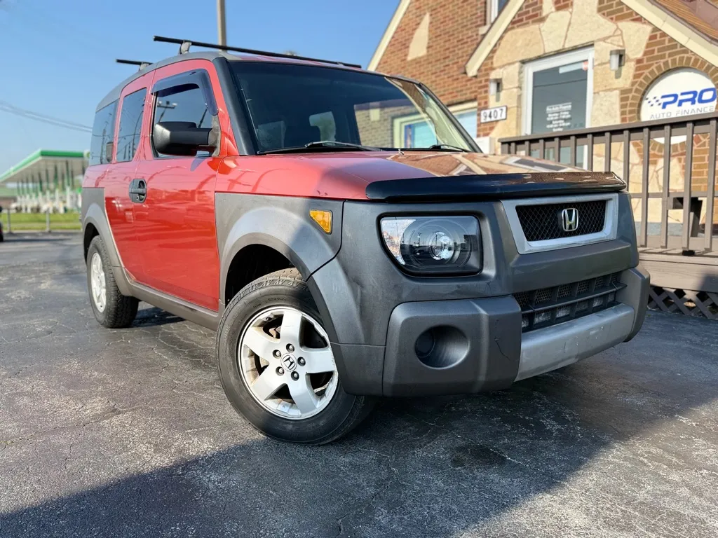 Orange 2004 HONDA ELEMENT EX for sale in Highland, IN