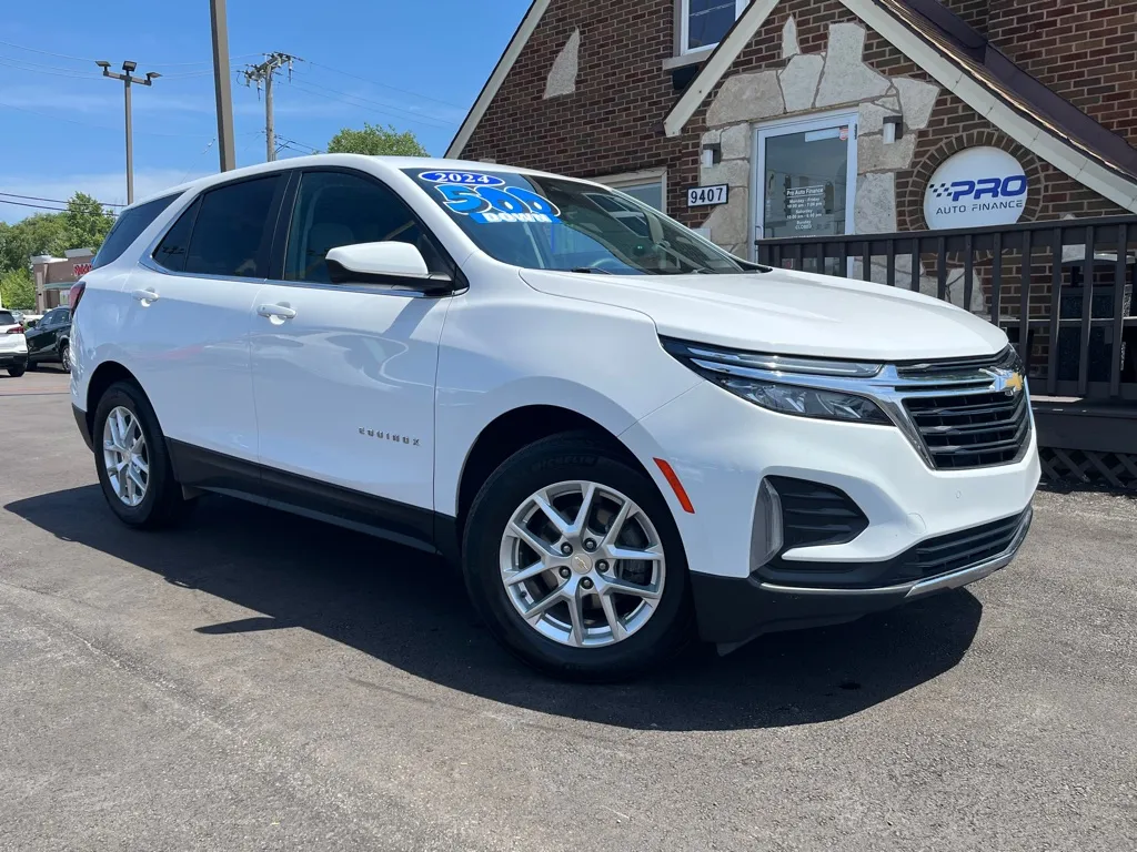 White 2024 CHEVROLET EQUINOX LT for sale in Highland, IN