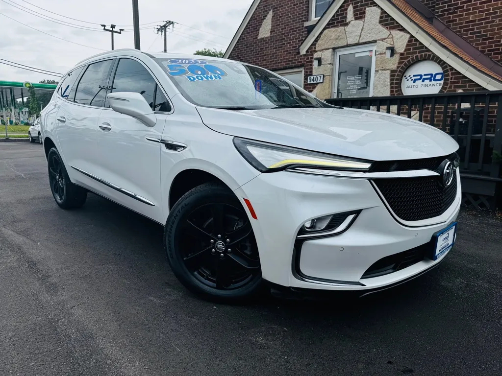 White 2023 BUICK ENCLAVE ESSENCE for sale in Highland, IN