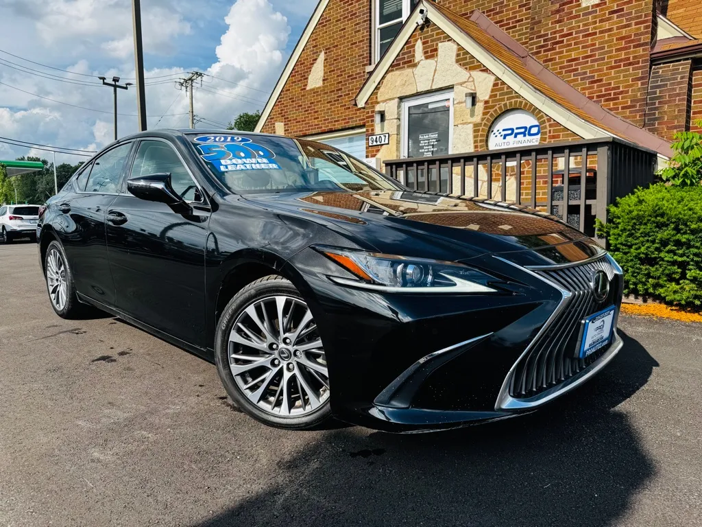 Black 2019 LEXUS ES 350 BASE for sale in Highland, IN